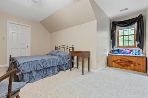 215 Woodridge Ct, Canonsburg PA  15317-9509 exterior