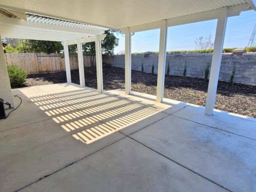 99 Ainsworth Way, Folsom CA  95630-7600 exterior