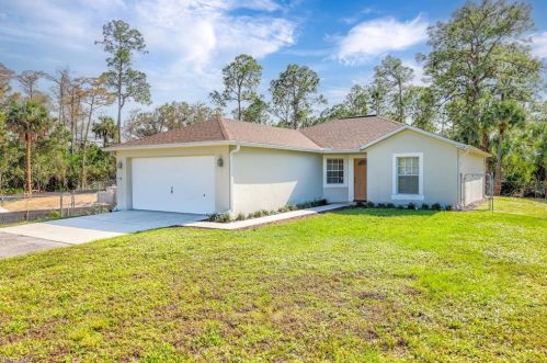 2440 22nd Ave, Naples, FL 34120-3568