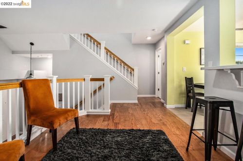 254 E St, Benicia CA  94510-3274 exterior