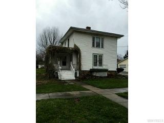 512 Catherine St, Medina, NY 14103-1573
