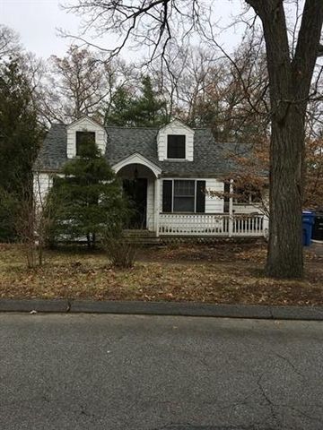 195 Madison St, Wrentham, MA 02093-1656