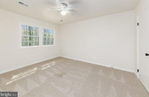 8797 Doug Dr, Nokesville VA  20181-3217 exterior