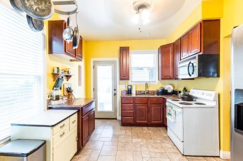 6115 Glade Ave, Cincinnati OH 45230-2708 exterior