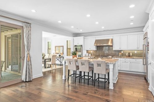 80 Hazelton, Irvine CA  92620-2189 exterior