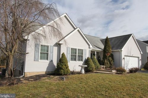 2575 Willow Brook Ln, Pottstown, PA 19464-1041