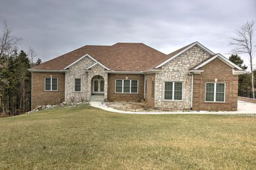 6103 Winkler Rd, Crestwood, KY 40014-7903