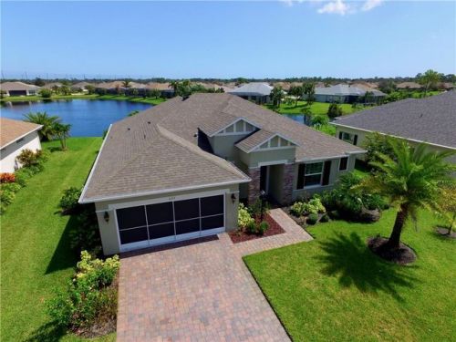 633 Gossamer Wing Way, Sebastian, FL 32958-3950