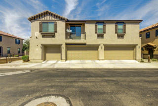 3006 Dunbar Dr, Phoenix AZ  85041-6114 exterior