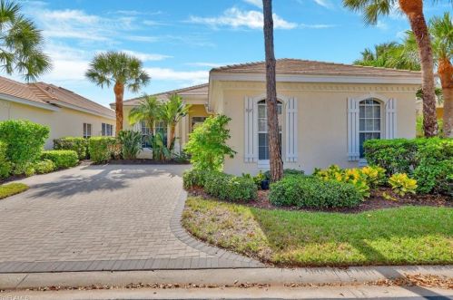 3625 Olde Cottage Ln, Bonita Springs, FL 34134-1999