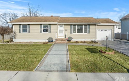 201 Delmore Ave, South Plainfield, NJ 07080-3207