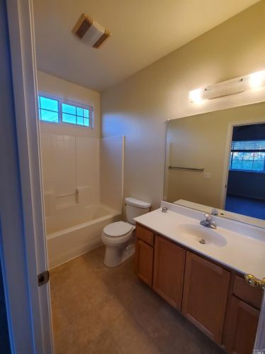 286 Mark West Commons Cir, Santa Rosa CA  95403-1284 exterior