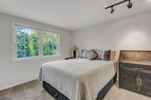 1751 Circle Dr, Martinsville NJ  08836-2148 exterior