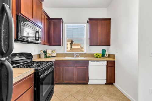 3182 Bridgeway Dr, Rancho Cordova CA  95670-6246 exterior