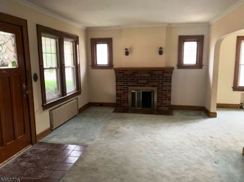 274 Washington Ave, Paterson, NJ 07506-1853