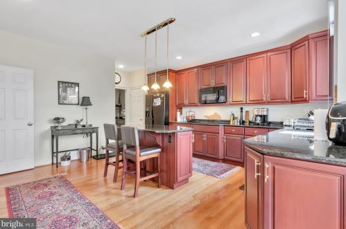 23 Hampshire Ct, Wilmington DE  19807-2535 exterior