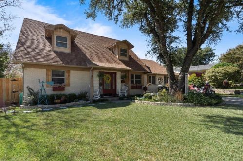 5724 Ammons St, Fort Worth, TX 76117-2664