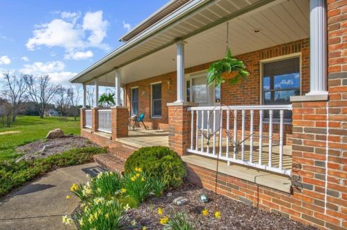 9111 Clover Valley Rd, Johnstown, OH 43031-9337