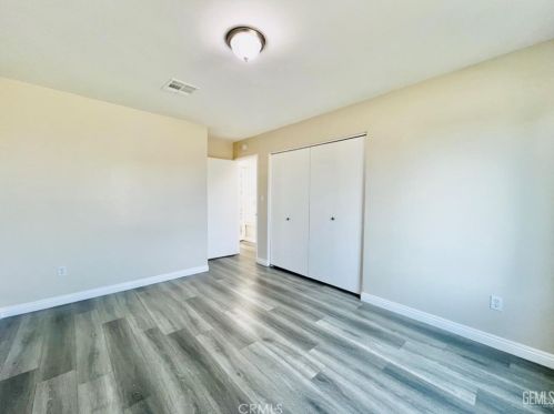 4613 Mccray St, Bakersfield CA  93308-1227 exterior