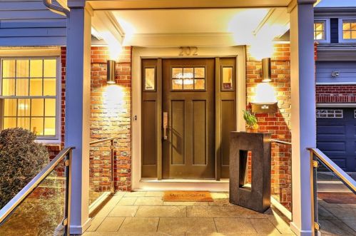 202 President Ave, Providence, RI 02906-5631