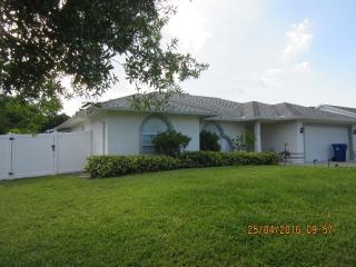 1158 Laconia St, Sebastian, FL 32958-5433