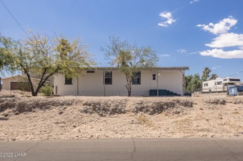 437 Riverfront Dr, Bullhead City, AZ 86442-6104