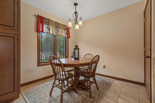 4958 Bayfield Dr, Waterford WI  53185-3376 exterior