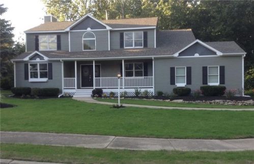 197 Katelyn Ct, Warwick, RI 02886-6685