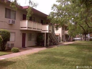 6304 Lemon Hill Ave, Sacramento, CA 95824-3201