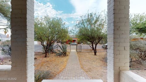 326 17th St, Tucson, AZ 85701-2842