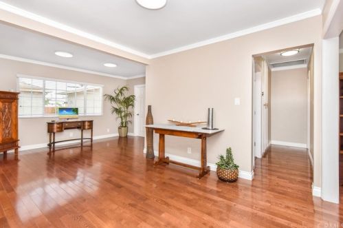 6003 Eckleson St, Lakewood CA  90713-1910 exterior