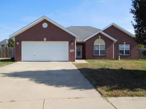 526 Timeless Dr, Fayetteville, AR 72704-7638