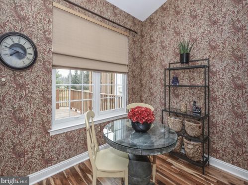 167 Meadow View Ln, Lansdale PA  19446-5930 exterior