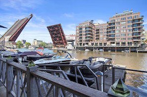 102 Water St, Milwaukee WI 53202-6054 exterior