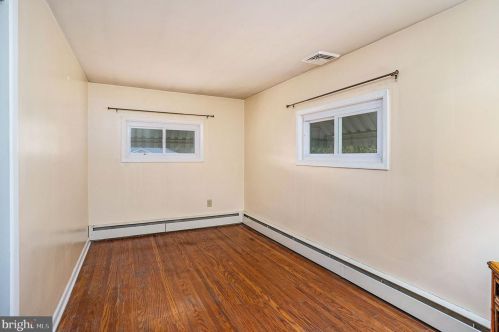 405 Knight Rd, Prospectville PA  19002-4252 exterior