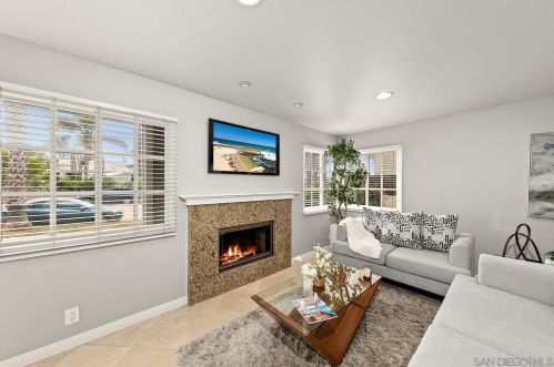 4860 Santa Cruz Ave, San Diego, CA 92107-3309