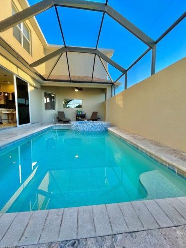 531 105th Ave, Naples FL  34108-1837 exterior