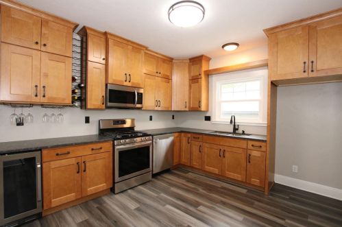 12 Woodland Ave, Fond Du Lac, WI 54935-5735