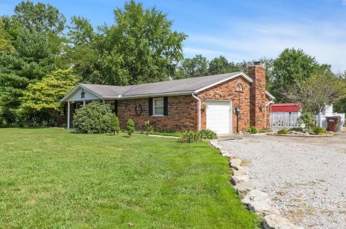2240 Dean Rd, Mount Olive, OH 45106-9440
