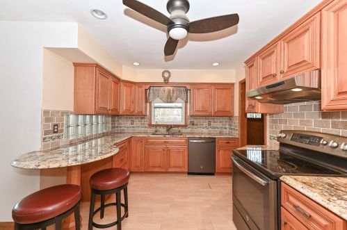 8875 Midland Dr, Greendale WI 53129-1043 exterior