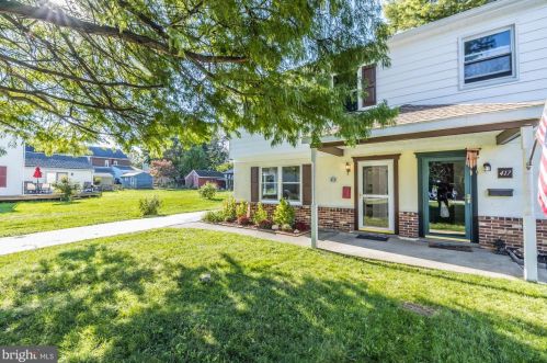 415 Jefferson Ave, Downingtown PA 19335-3025 exterior