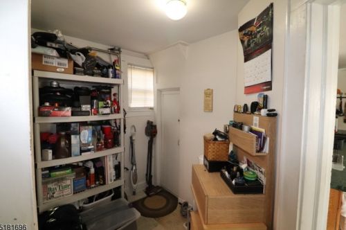 210 8 Ave, Manville NJ  08835-1233 exterior