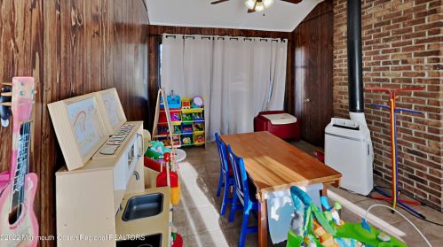 51 Birch Dr, Bricktown NJ 08723-6968 exterior