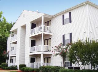 2501 River Oaks Blvd, Jackson MS  39211-3628 exterior