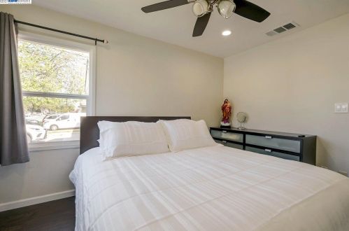 15928 Via Alamitos, San Lorenzo CA  94580-1435 exterior