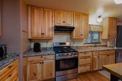 1481 Hill Rd, Willits CA  95490-9723 exterior