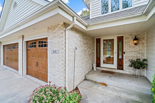 1131 Silverbrook Dr, West Bend, WI 53095-4565