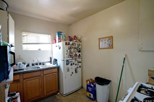 5101 Lindsey Ave, Pico Rivera CA  90660-2732 exterior