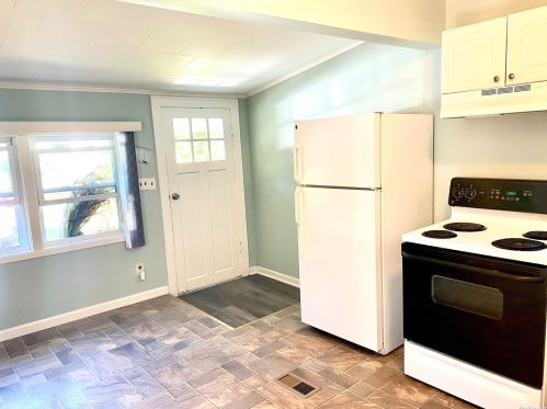 817 Hawkins Ave, Lake Grove NY 11755-1646 exterior