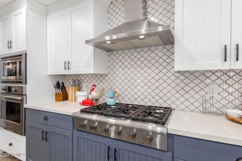 7724 Camelback Rd, Scottsdale AZ 85251-1801 exterior